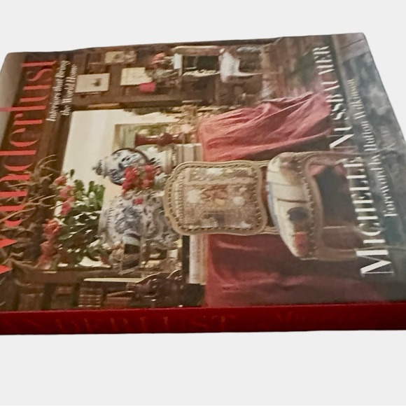 Wanderlust: Interiors That Bring the World Home
Book by Michelle Nussbaumer - Picture 6 of 12